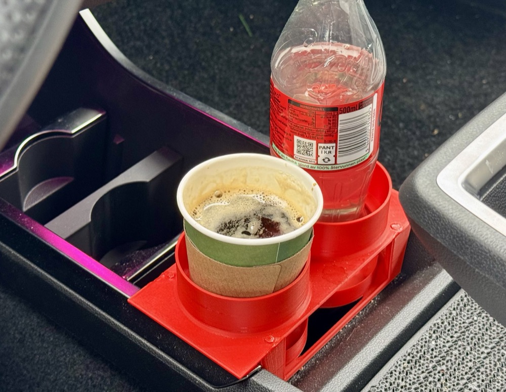 Renault Scenic E-Tech bardaklık seti görsel 2
