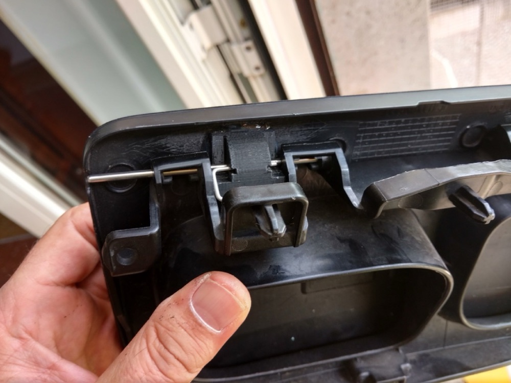 Renault Twizy Ön Panel Menteşeleri