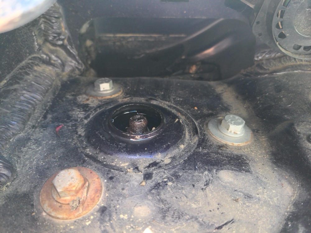 Renault Zoe amortisör kulesi yatak koruma kapağı görsel 2