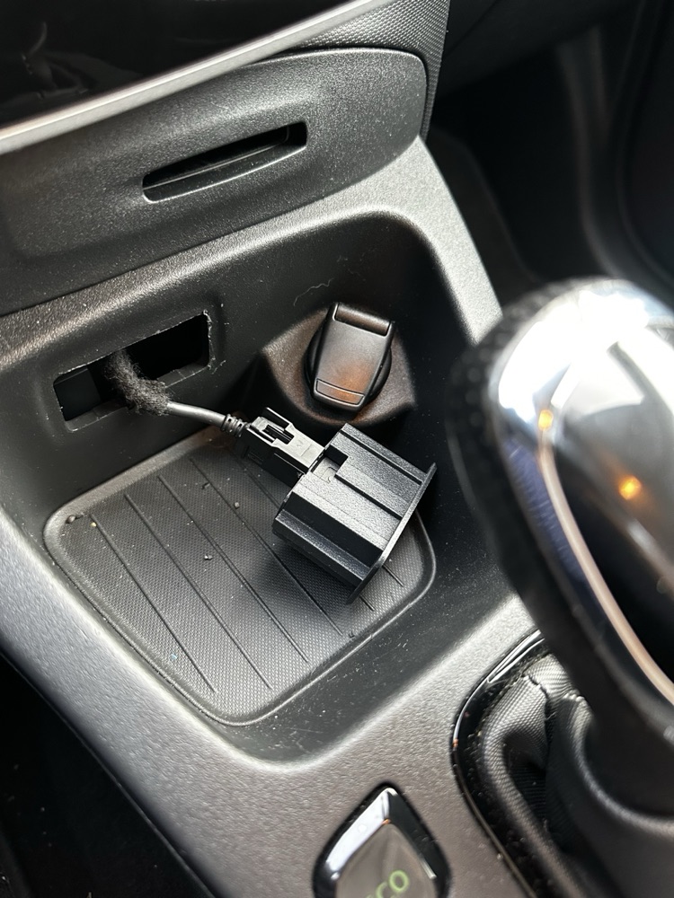 Renault Zoe / Clio USB Paneli