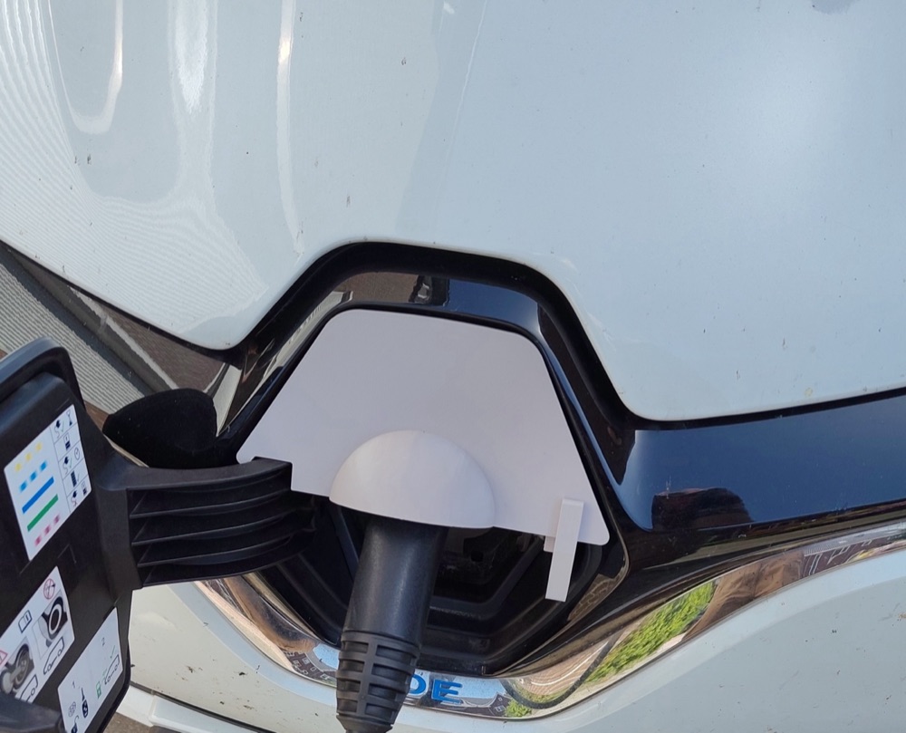 Renault Zoe ZE50 Şarj Kapağı