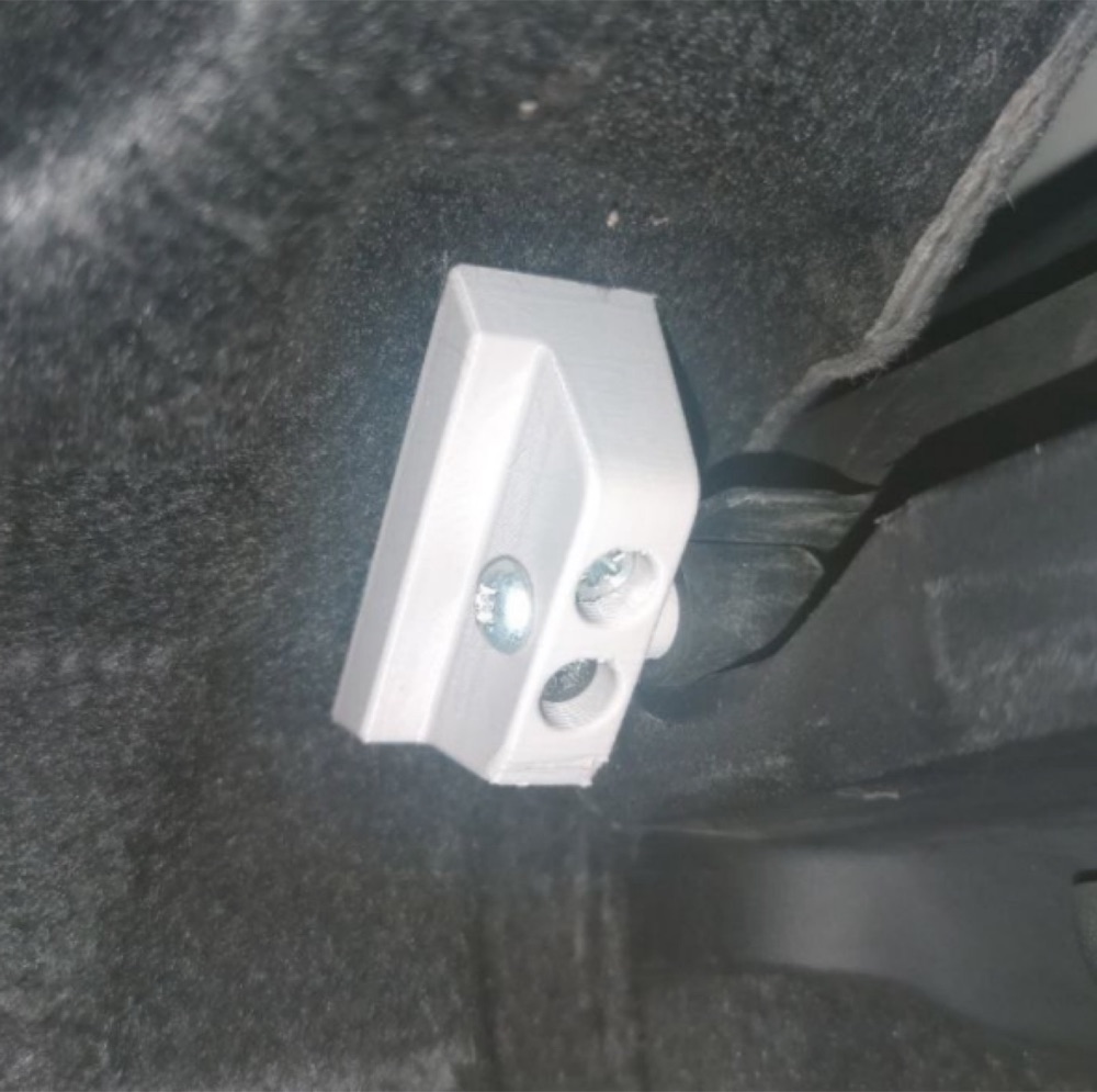 Seat Altea Bagaj Pandizot Sabitleme Braketi