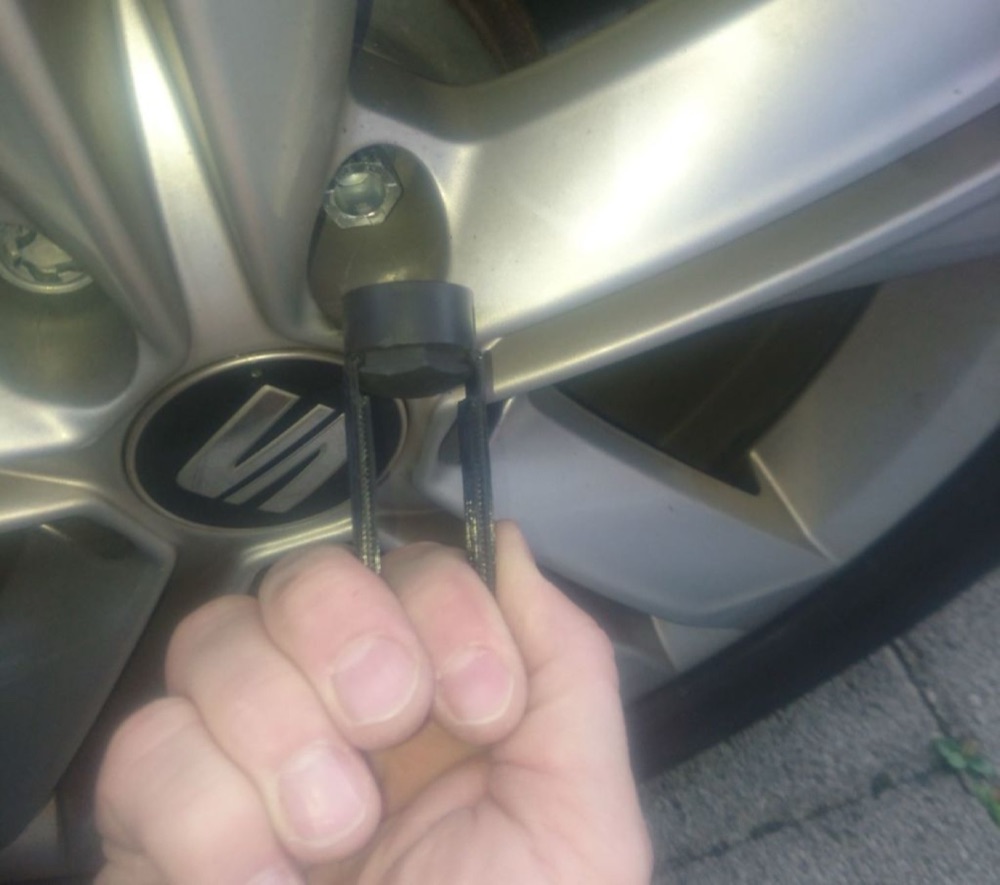 Seat ve VW Uyumlu Bijon Kapağı Sökme Aparatı