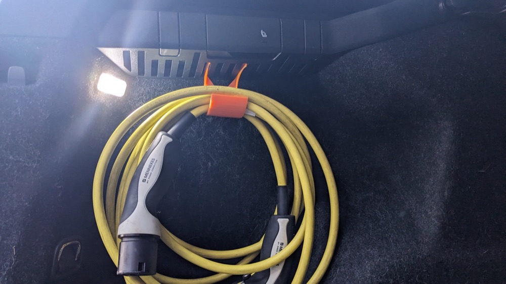Skoda Enyaq Şarj Kablosu Askı Aparatı görsel 2