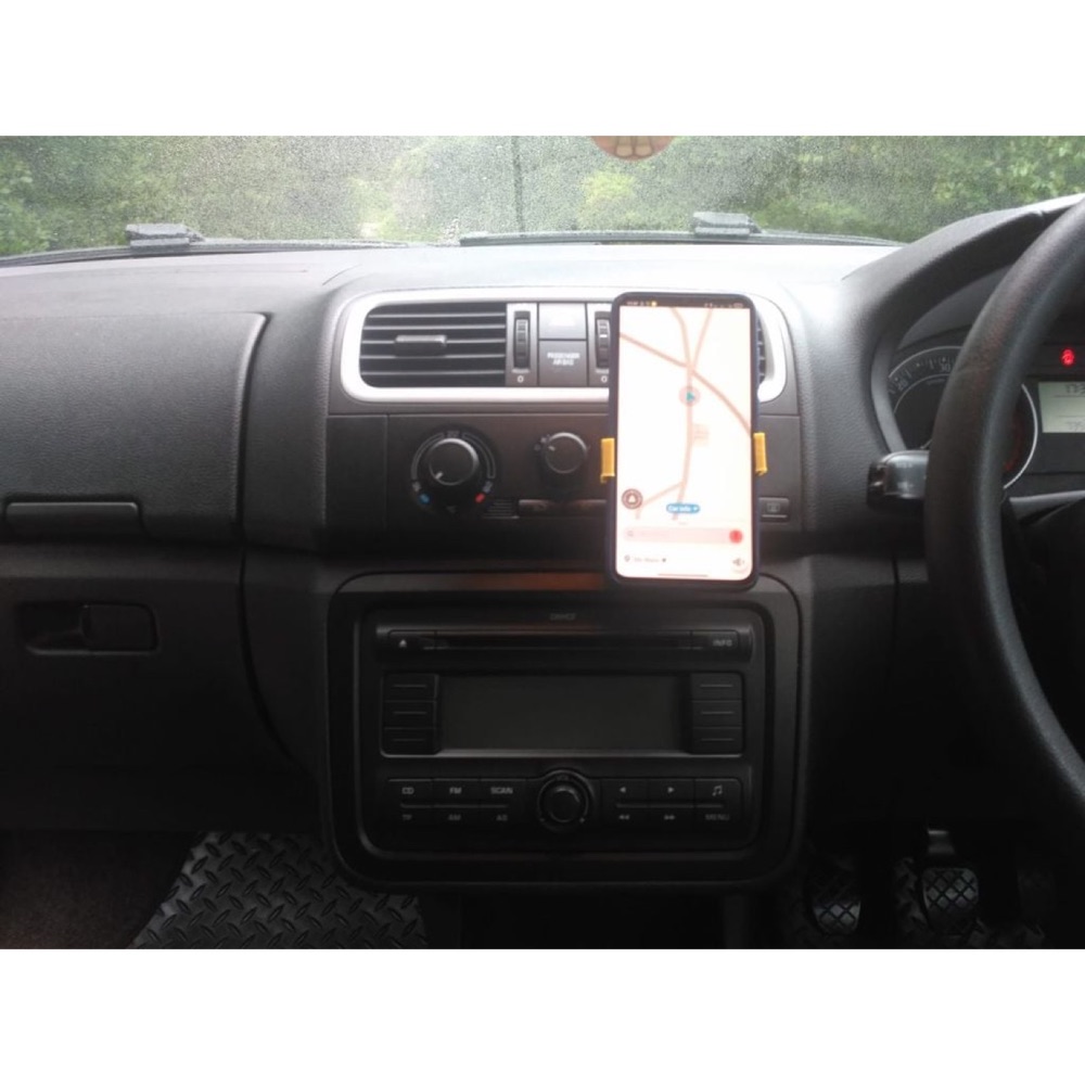 Skoda Fabia Uyumlu Araç Telefon Tutucu görsel 2