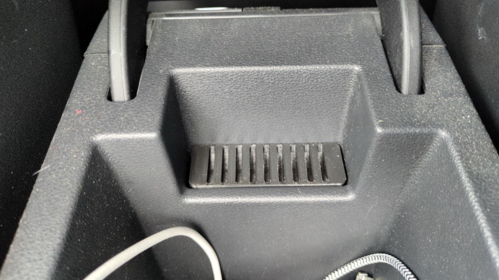 Skoda Octavia 3 Bozuk Para Kutusu Düzenleyici görsel 2