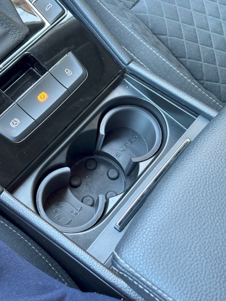 Skoda Superb 3 Bardaklık Tutucu Adaptör