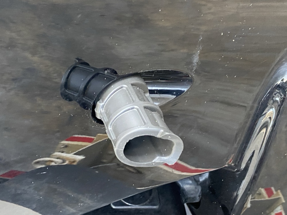 Suzuki dıştan takma motor yağ dolum aparatı görsel 4