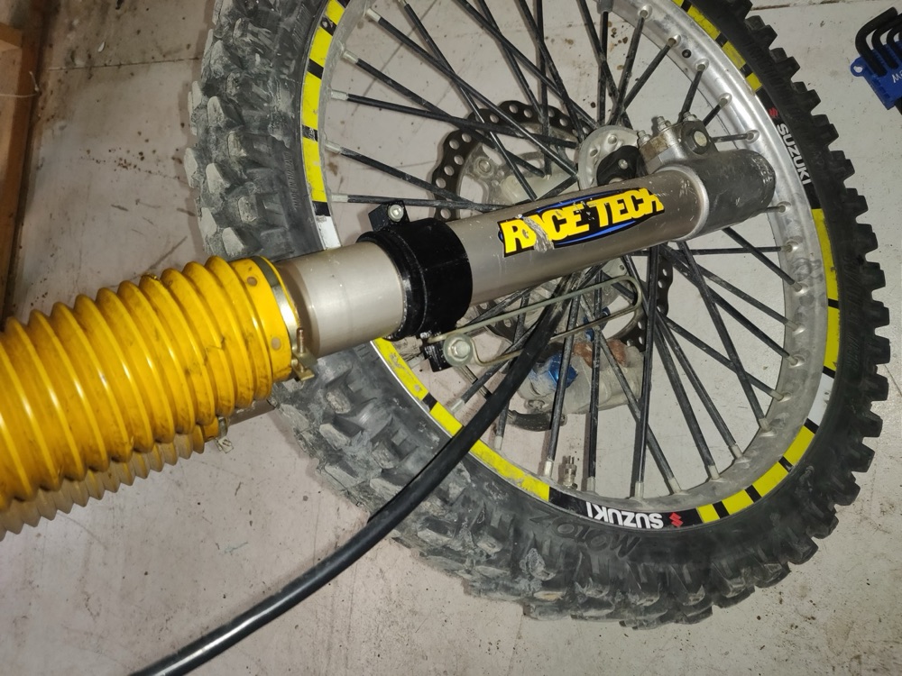 Suzuki DR350 Ön Çatal Braketi