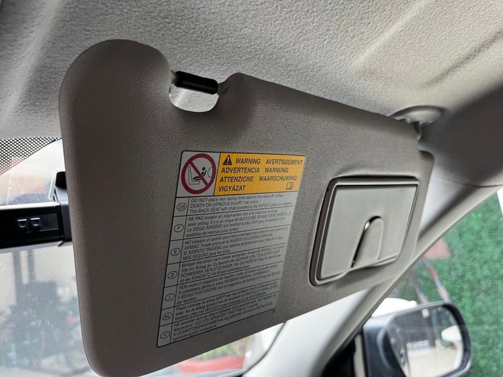 Suzuki Grand Vitara güneşlik klipsi görsel 3