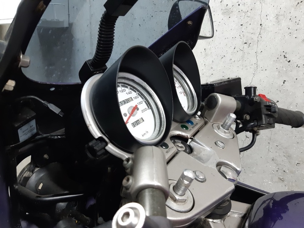 Suzuki GS500 gösterge güneşliği