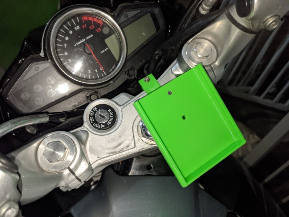 Suzuki GW250 Telefon Tutucu