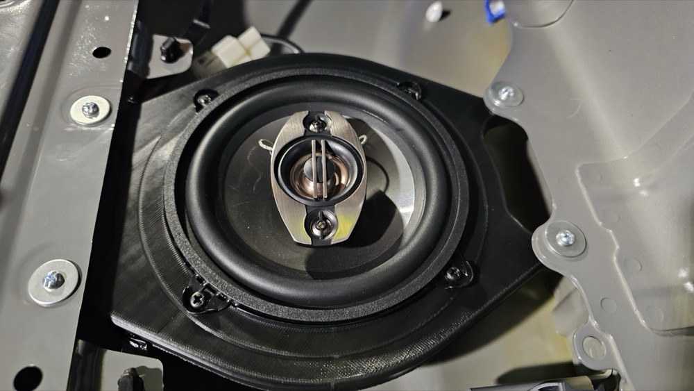 Suzuki Jimny arka hoparlör adaptörü 5.25 inç görsel 2