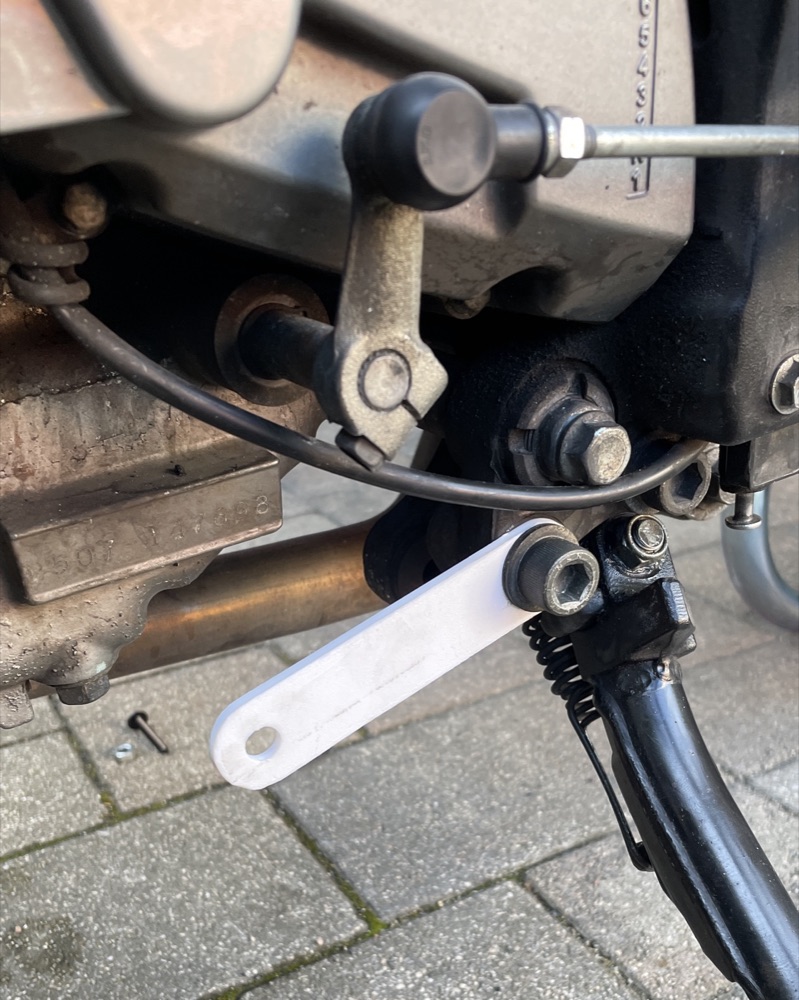 Suzuki SV650 alt grenaj braketi görsel 2