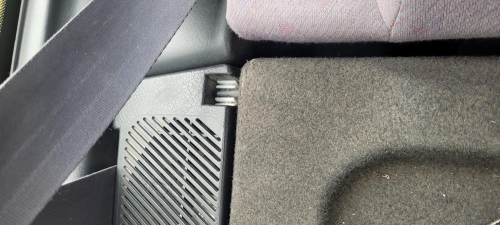 Suzuki Swift tavan askı klipsi