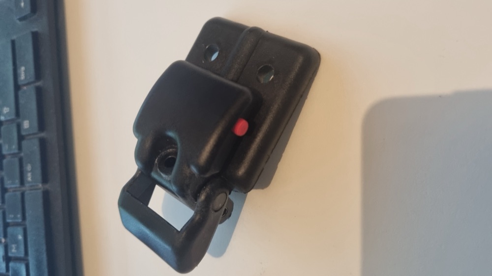 Suzuki Vitara Cabrio tente kilidi görsel 2