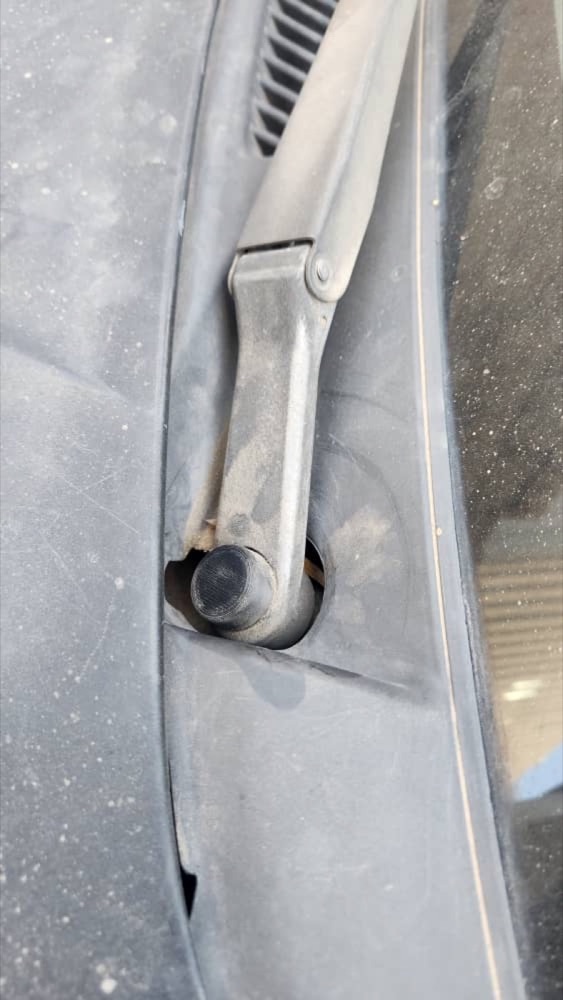Suzuki XL7 silecek vida kapağı