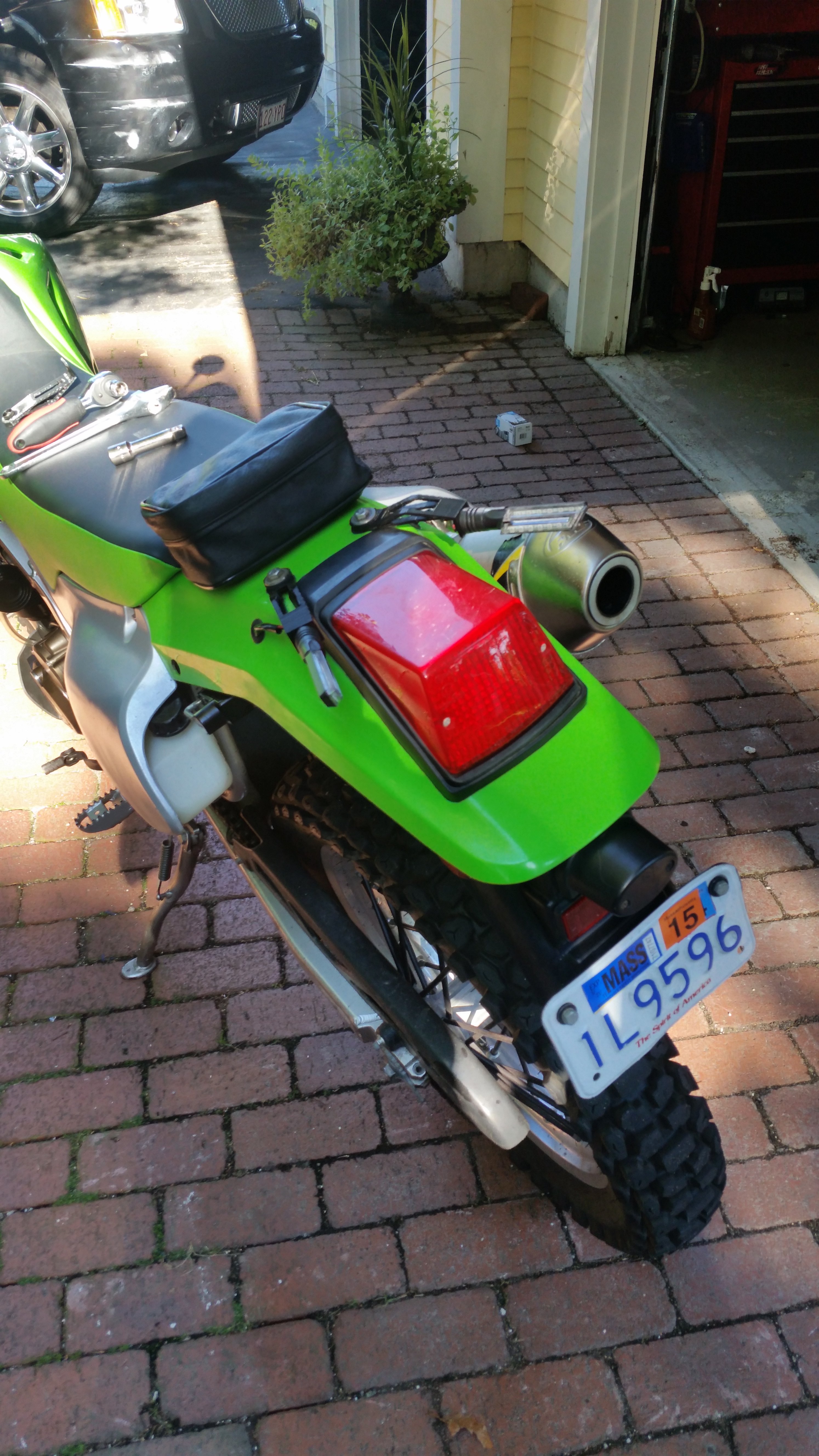 Kawasaki KLX250 Arka Rack Sokucu Braketi