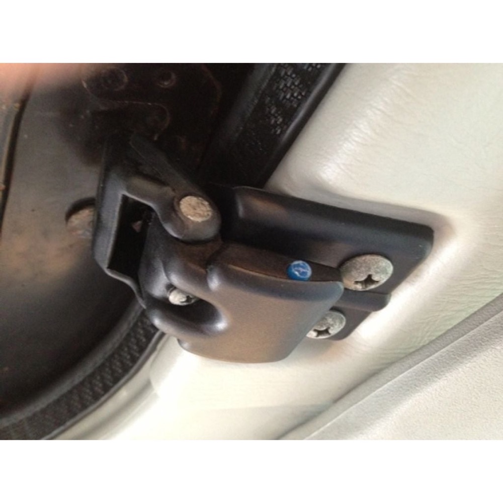 Suzuki Jimny tavan klipsi tamir aparatı