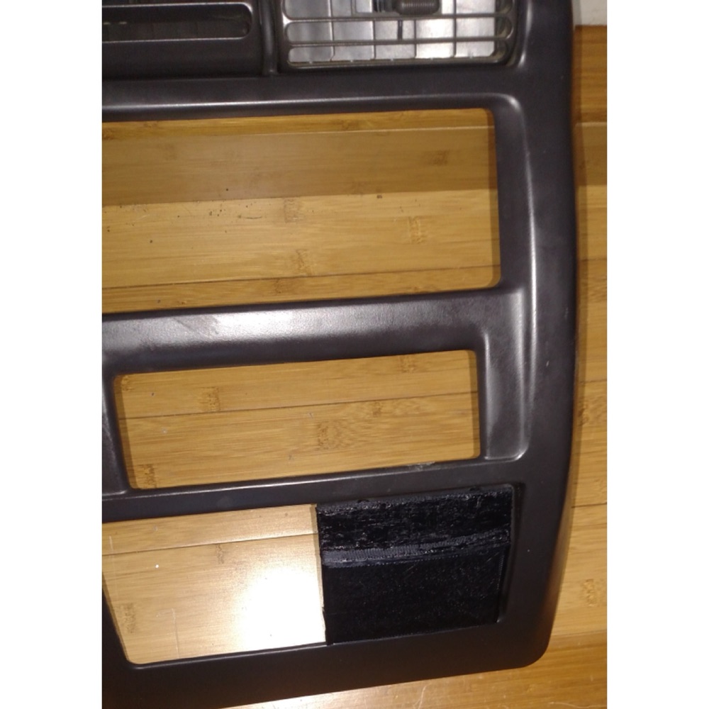 Jeep Wrangler Kül Tablası Kapağı görsel 2