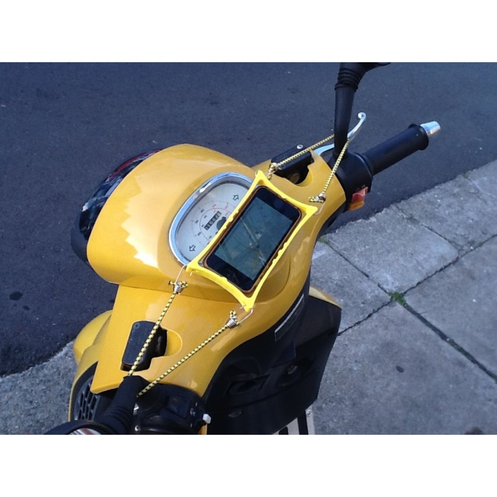 iPhone 5s GPS mount for scooter görsel 2