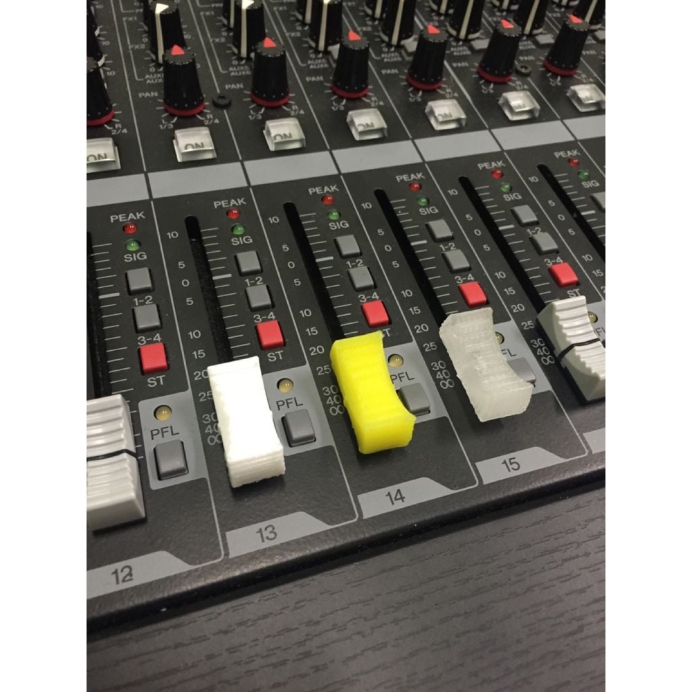 Yamaha kanal fader düğmesi