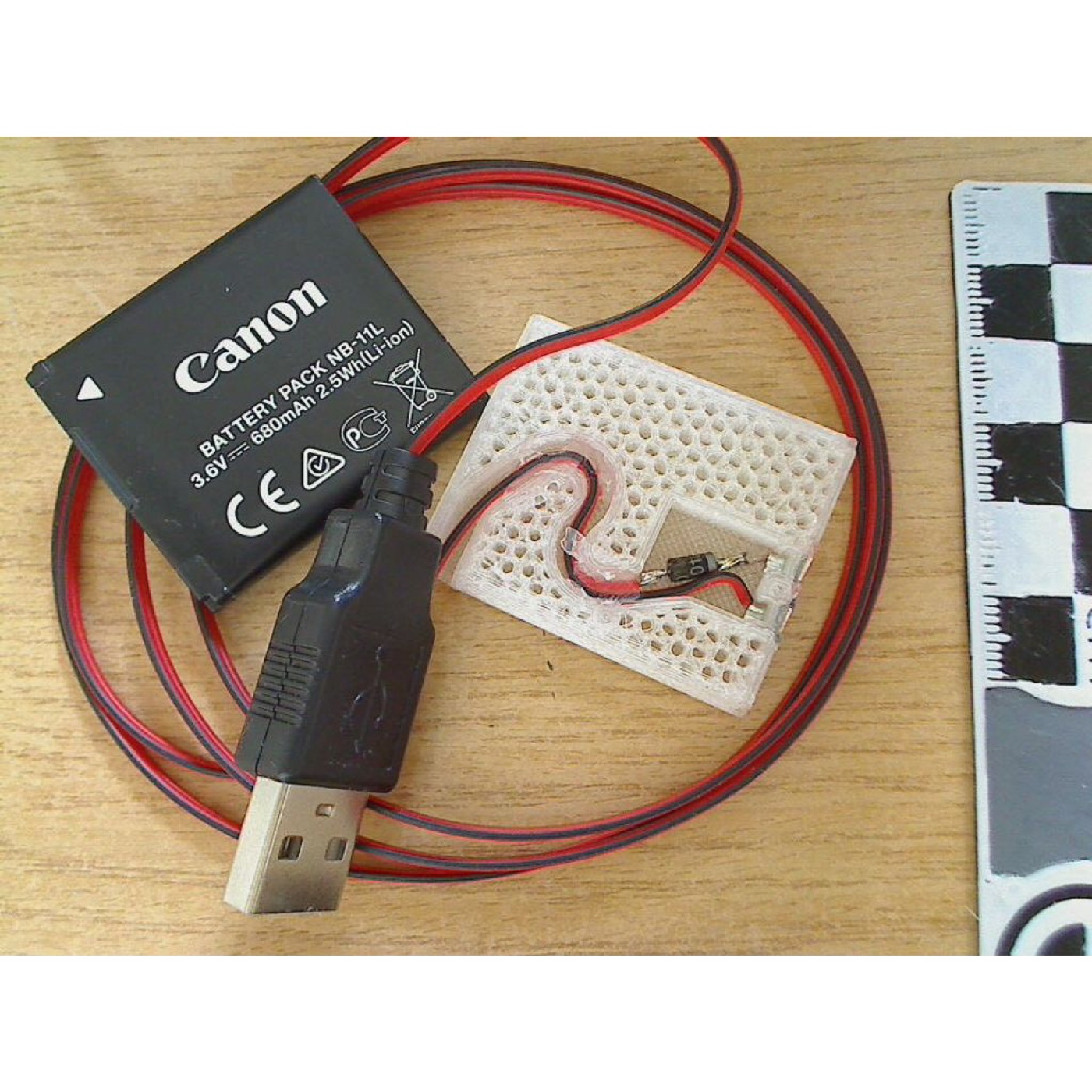 Canon Kompakt Kamera için USB Güç Kaynaklı Sahte Pil Adaptörü görsel 2