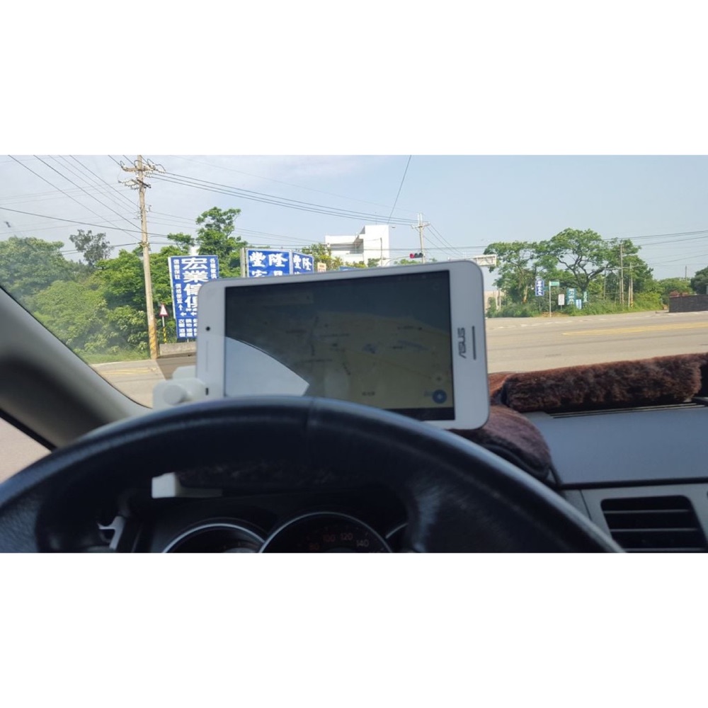 Nissan Tiida gösterge panosu telefon standı