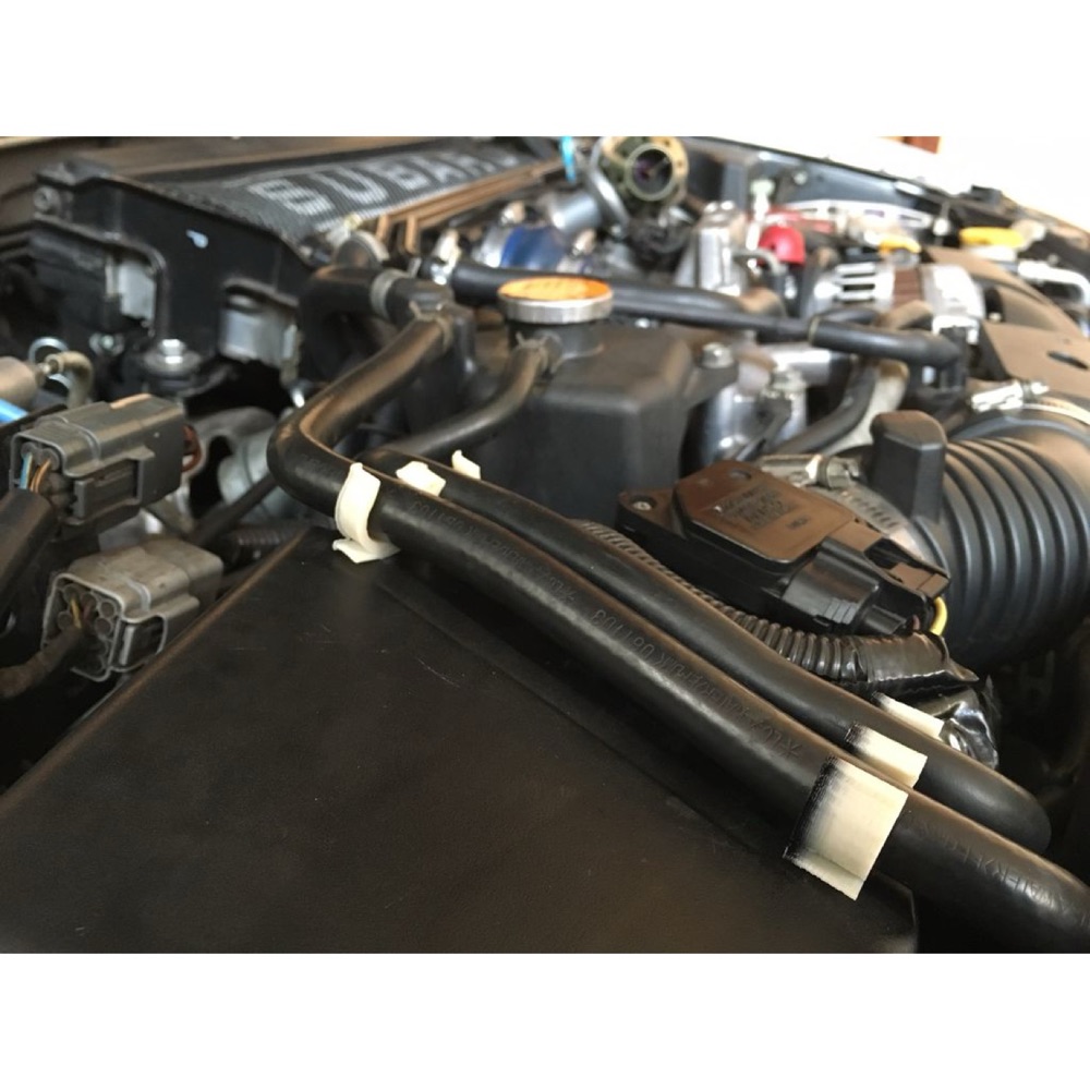 Subaru Impreza WRX Hava Filtresi Kutusu Hortum Tutucu görsel 3