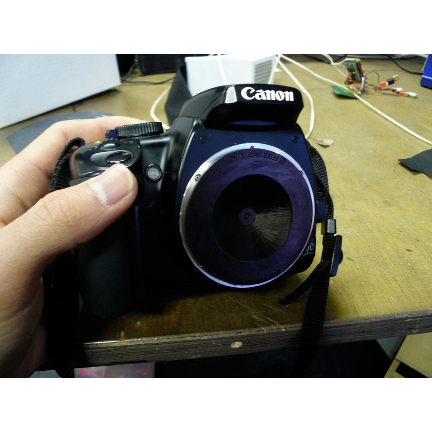 Canon EF Mount İğne Deliği (Pinhole) Lens Kapağı görsel 2