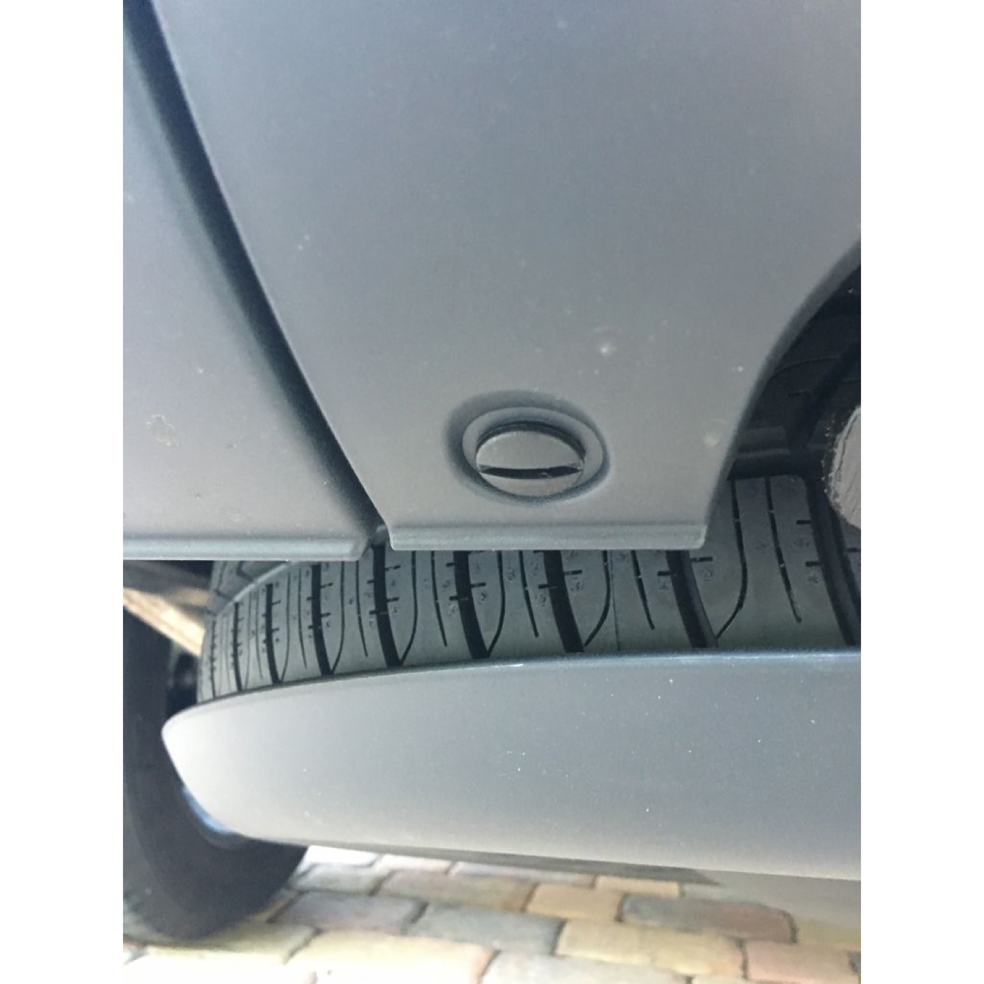 Land Rover Discovery/LR4 Çeki Kapağı Elle Çevrilebilir Kilit görsel 2