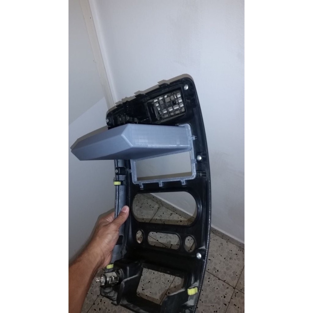 Suzuki Jimny Teyp Çerçeve Adaptörü görsel 4