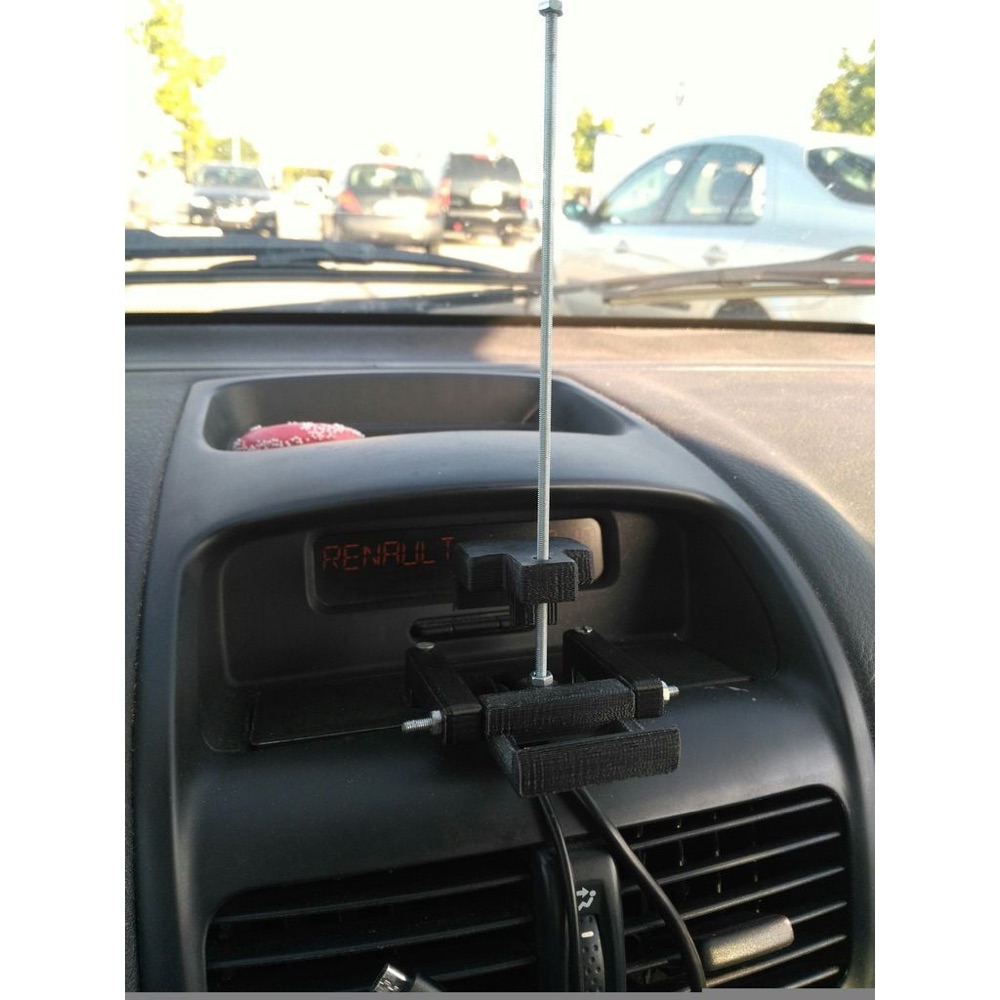 Renault Clio 2 Telefon ve Tablet Tutucu