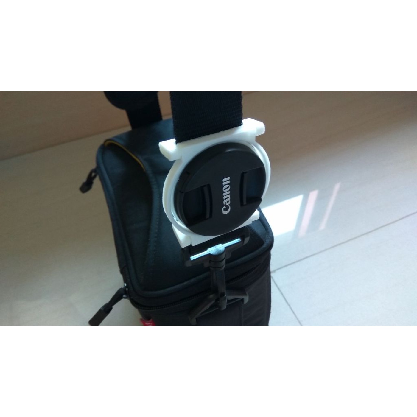 Lens Kapağı Tutucu Klipsi (52-58mm) görsel 3