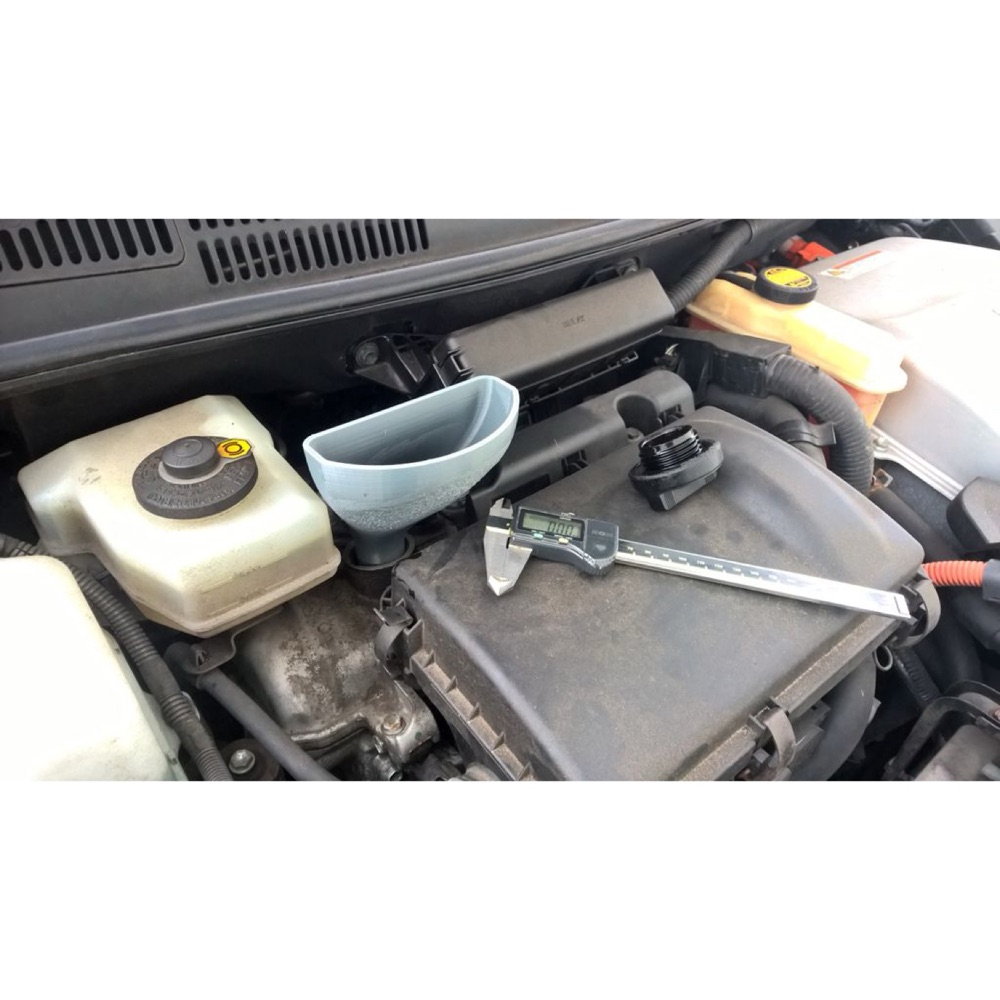 Toyota Prius Yağ Hunisi