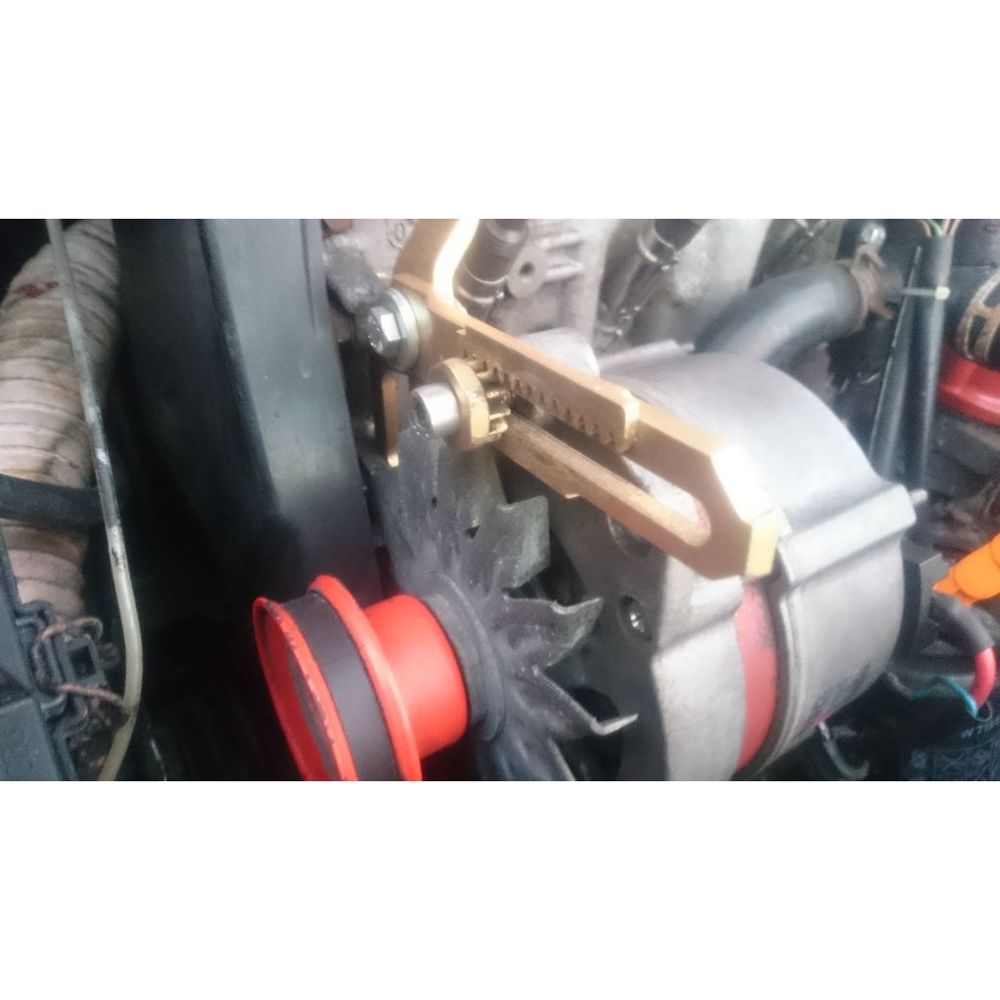 Volkswagen Jetta Alternatör Kayışı Gerdirme Aparatı görsel 2