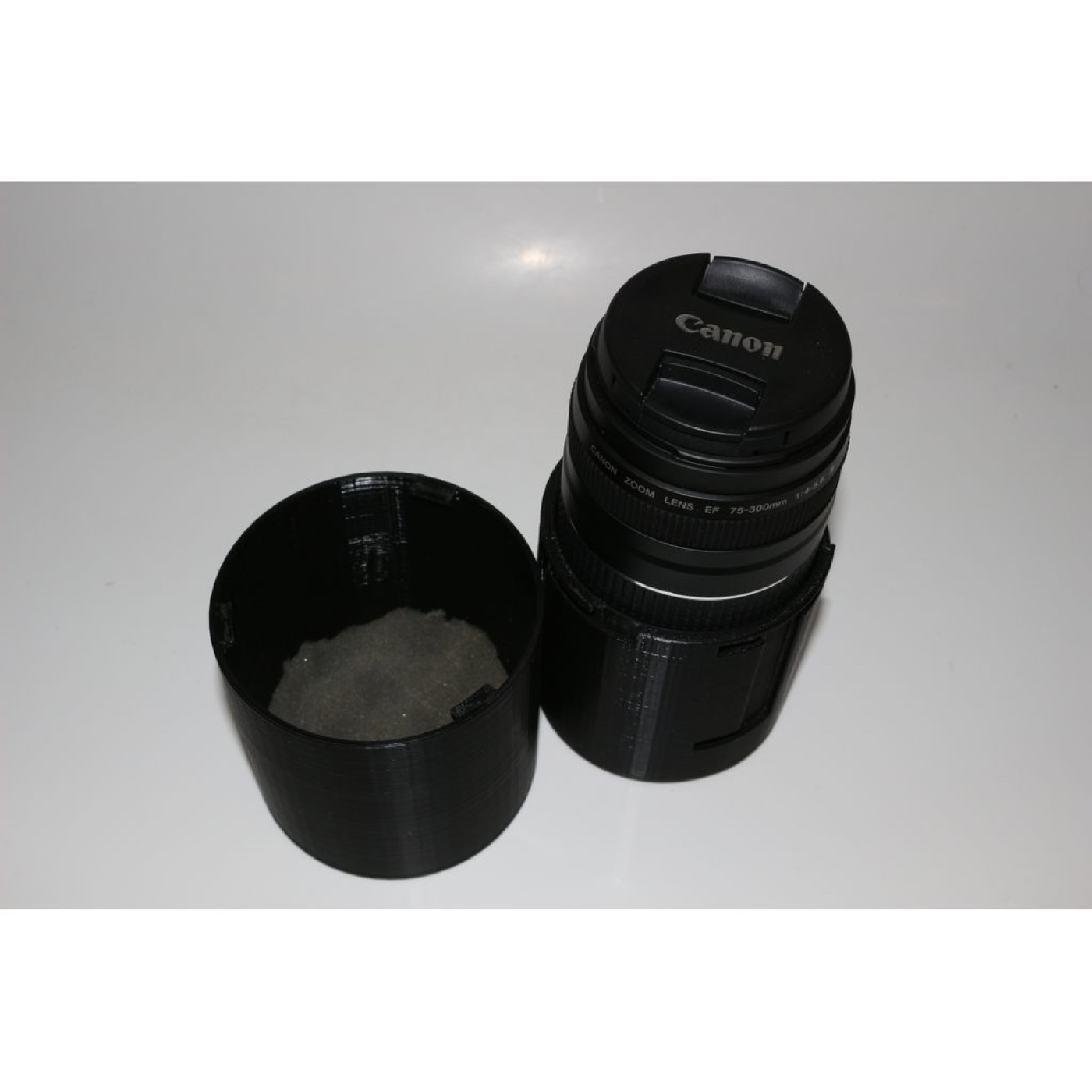 Canon EF-S 18-55 ve 75-300 Objektifleri için Saklama Kutusu