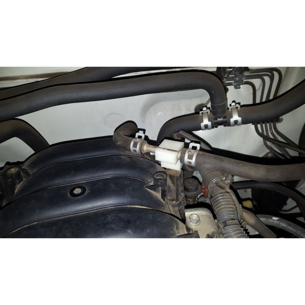 Toyota Sequoia fren vakum bağlantı aparatı görsel 2
