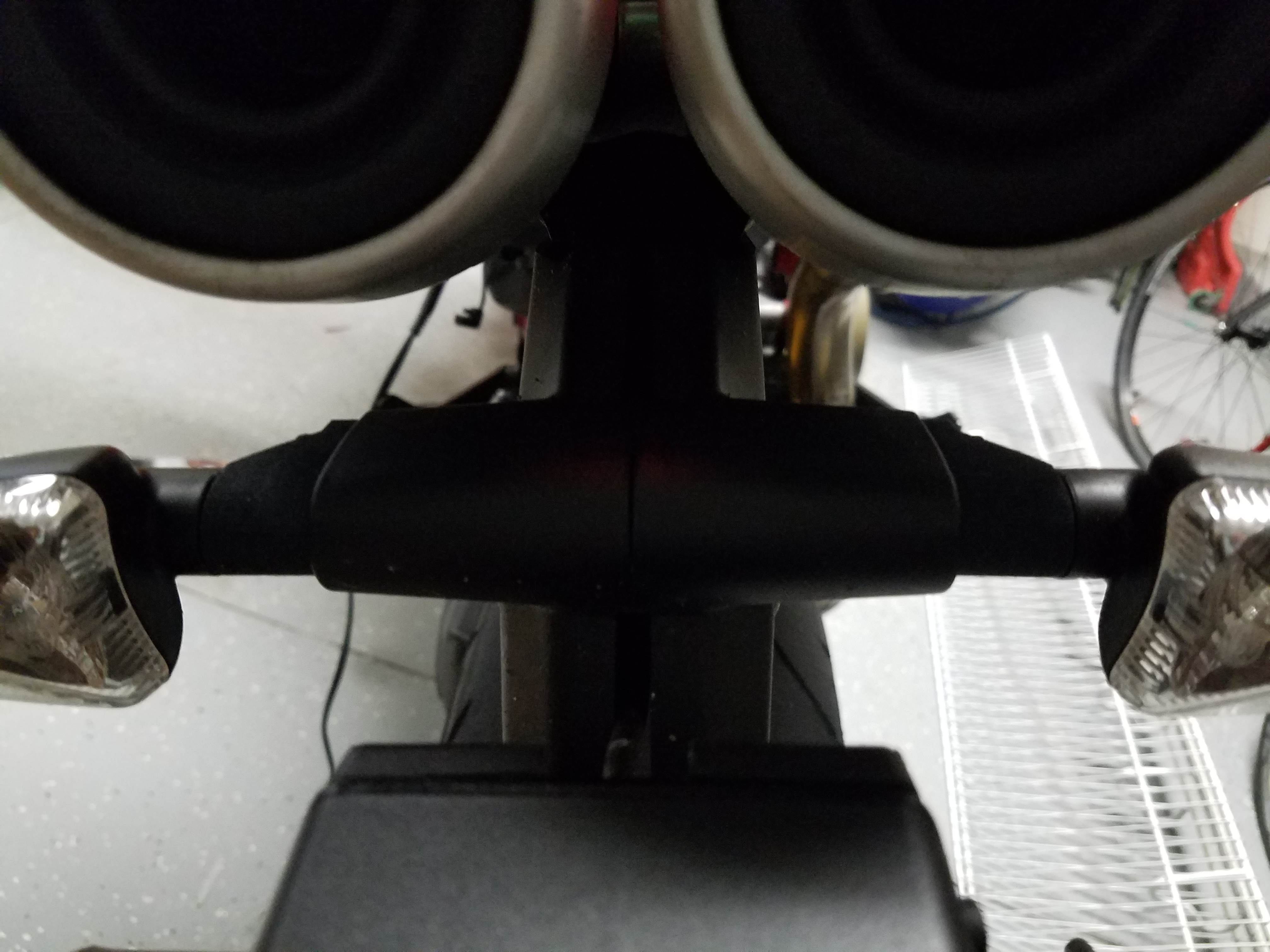 Ducati Sinyal Lambası Braketi görsel 2