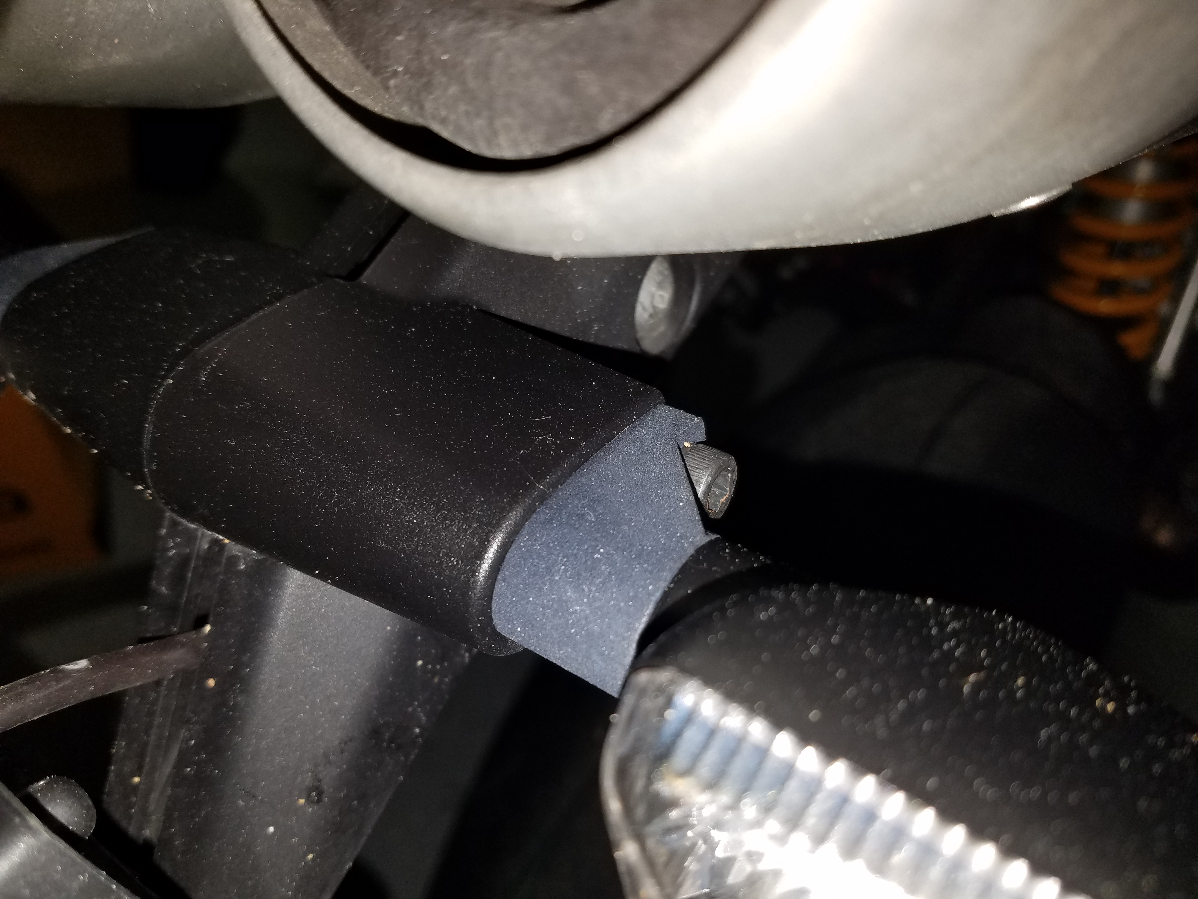 Ducati Sinyal Lambası Braketi görsel 3