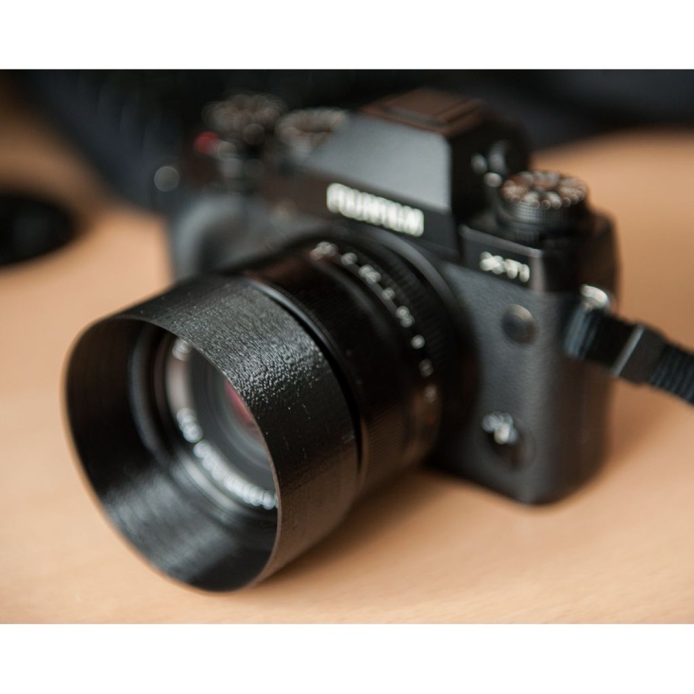 Fujifilm XF 35mm f/1.4 Ters Çevrilebilir Lens Parasoleyi