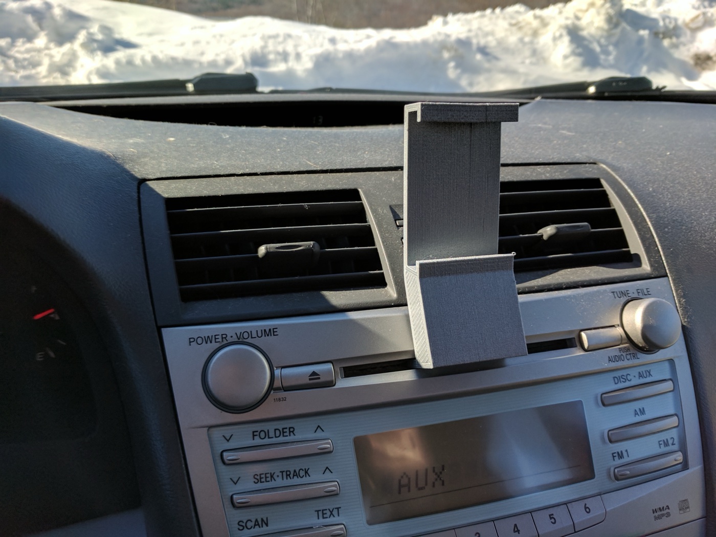 Pixel Telefon Tutucu (Toyota Camry) görsel 2