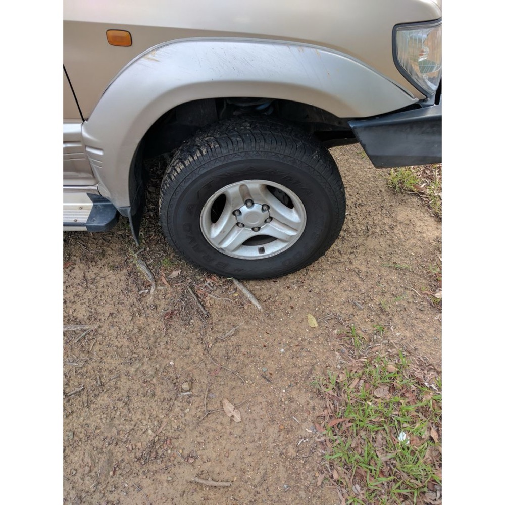Toyota Prado 90 Serisi Jant Göbek Kapağı