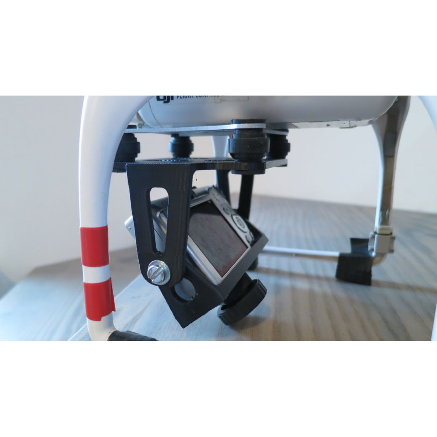 Canon IXUS 60 için DJI Phantom 1 Drone Kamera Montajı görsel 3