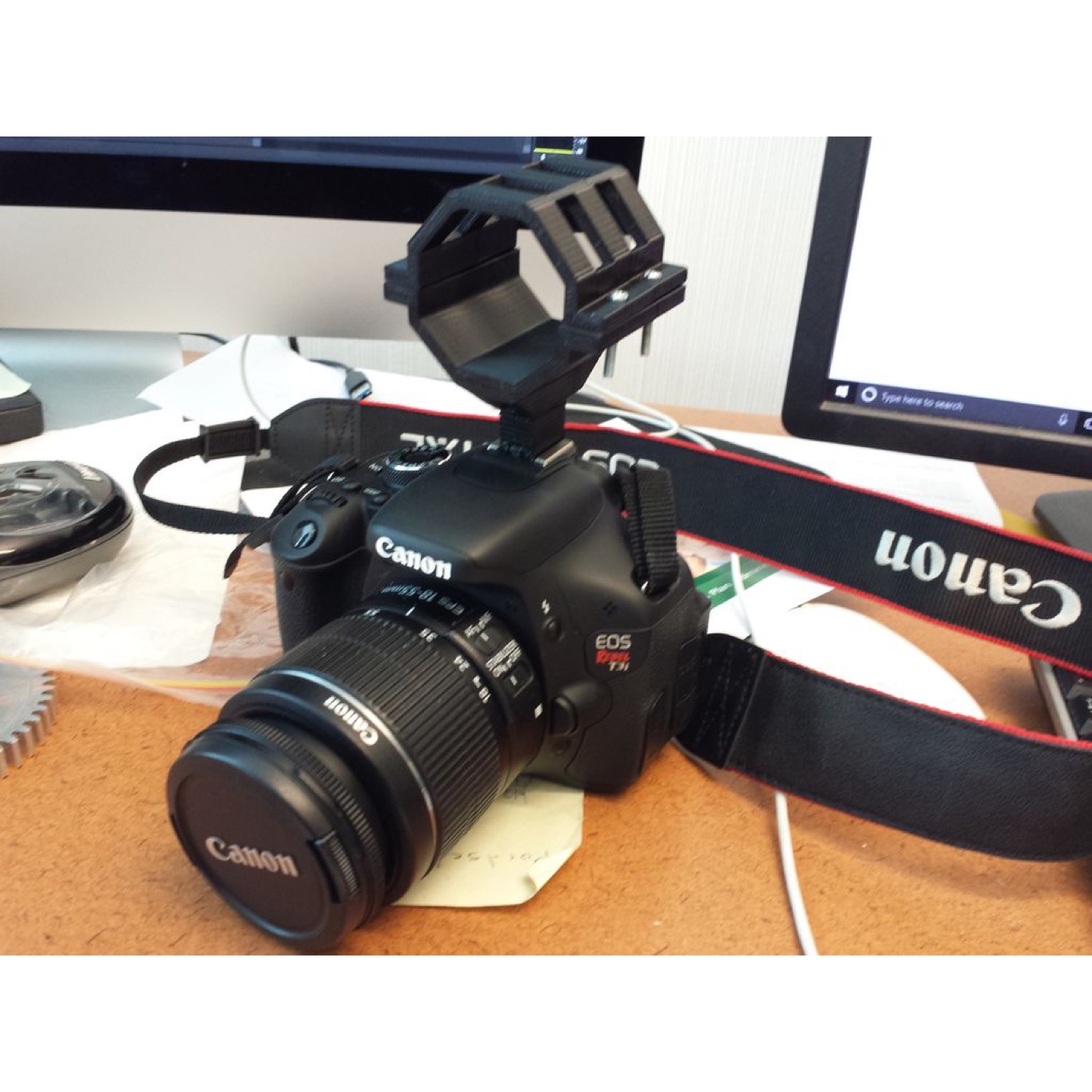Canon DSLR Fotoğraf Makinesi için USB Mikrofon Tutucusu görsel 3
