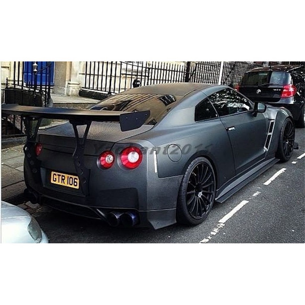 Nissan Skyline / GT-R GT spoiler montaj parçası