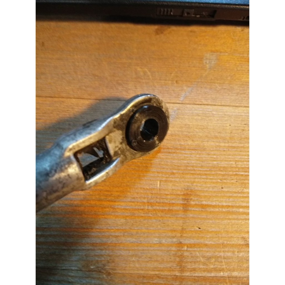 Elastik Geçiş Tırnağı (Mercedes W123)
