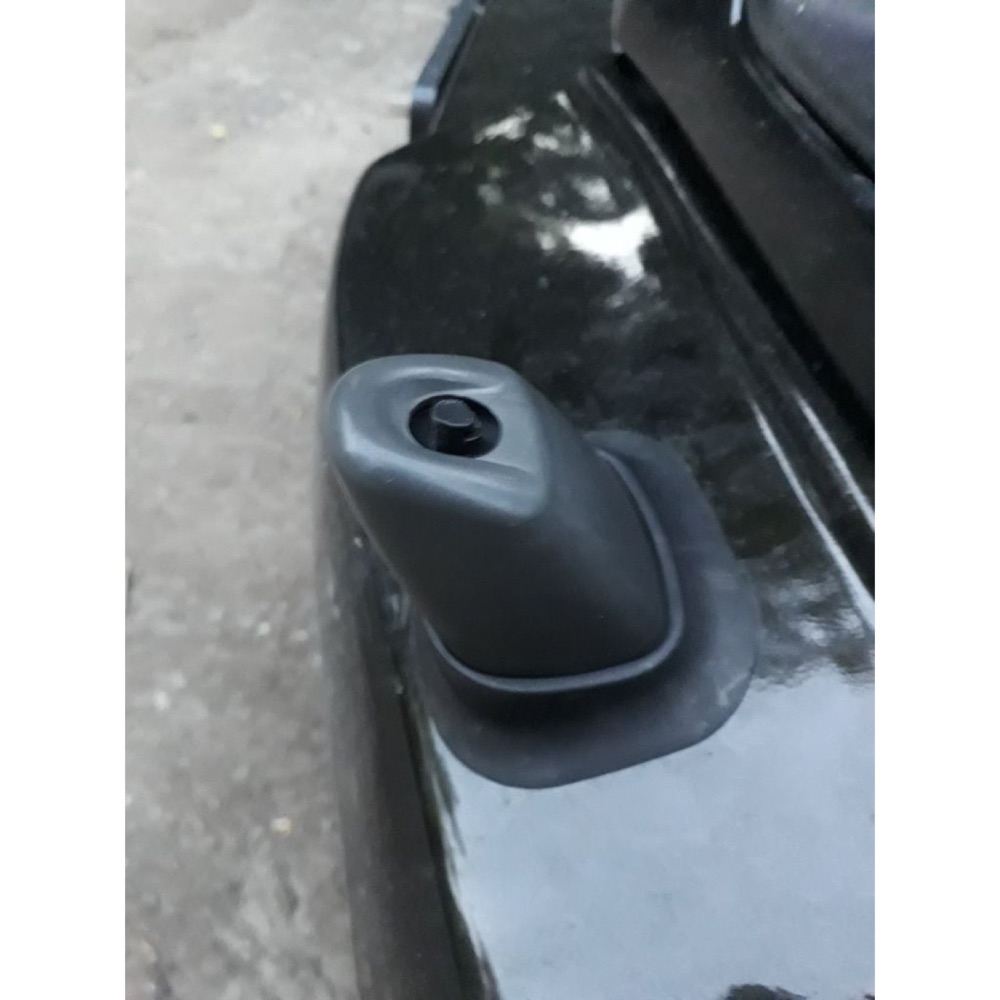 Subaru Forester Far Yıkayıcı İç Parçası