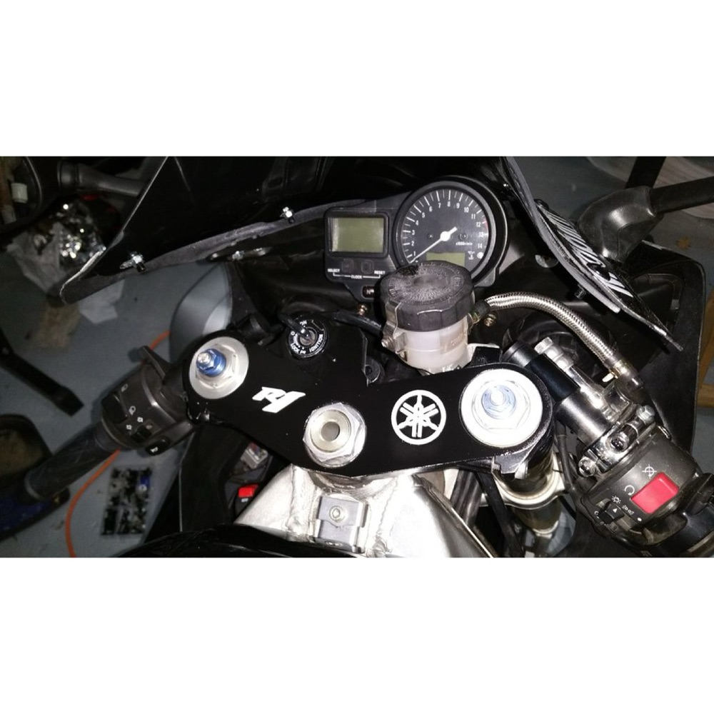 Yamaha YZF R1 triple tree kapağı