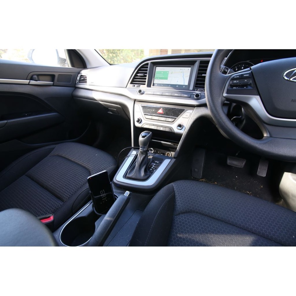Hyundai Elantra 2017 Bardaklık Kablosuz Şarj Tutucusu